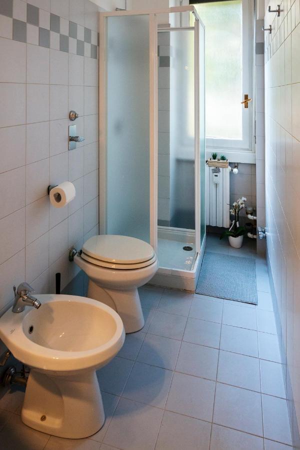 Central Apartment Milan Bagian luar foto